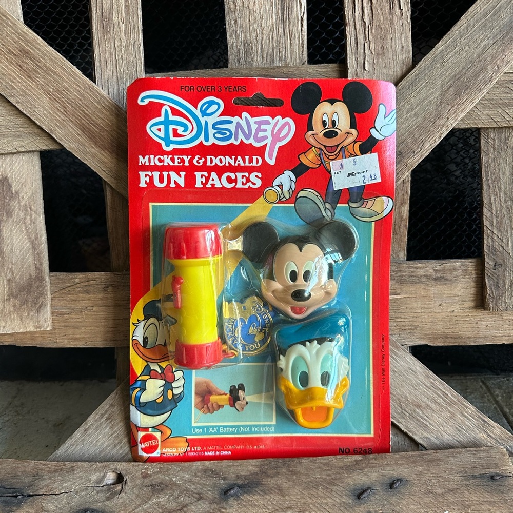 VINTAGE DISNEY MICKEY AND DONALD FUN FACES FLASHLIGHT (48)